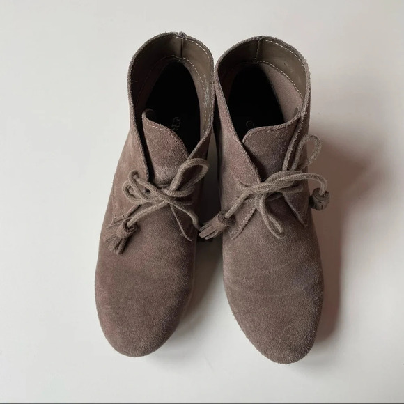 CROWN VINTAGE Spark Wedge Suede Lace-Up Women’s Ankle Chic Rustic Bootie Shoes - Picture 2 of 14